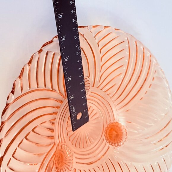 Romantic Pink Depression Glass Bowl Swirl Ribbed Footed Plate Scalloped Home Dec - Picture 10 of 11